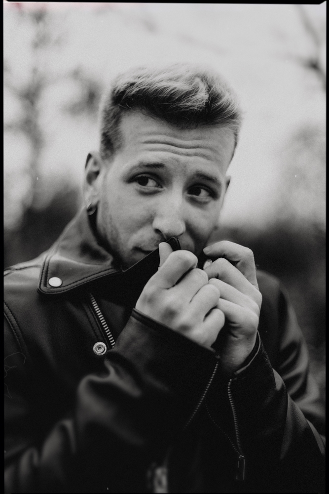 am-producciones-studio-fotografia-retrato-diseñador-visual-ignacio-incera-rexach-43